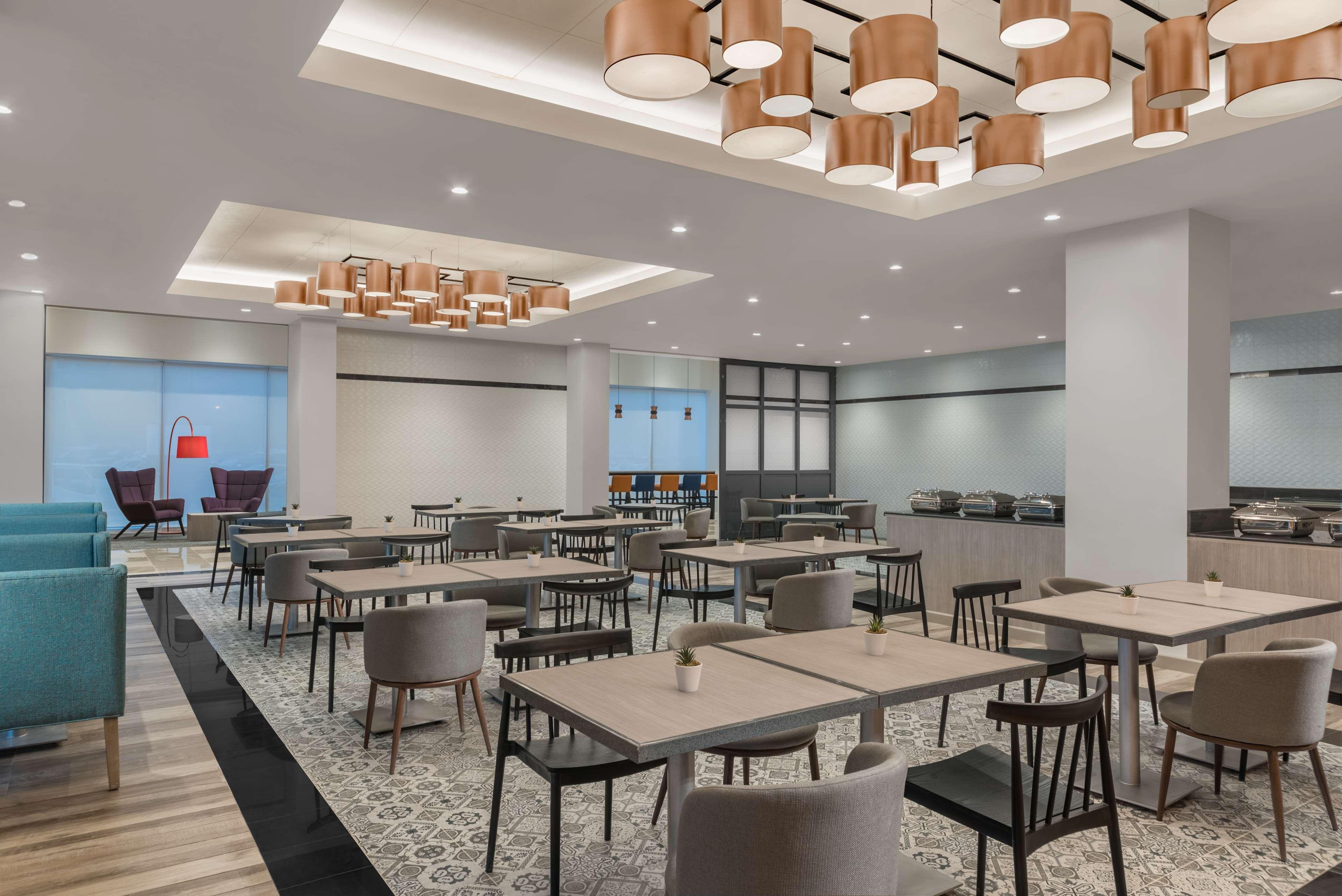 Park Inn By Radisson Iloilo Esterno foto