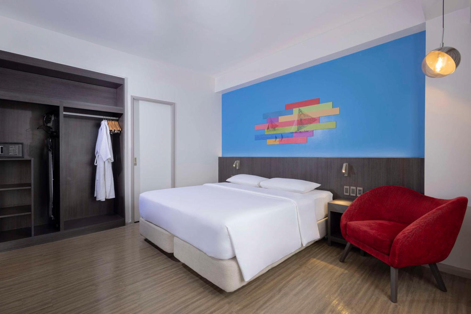 Park Inn By Radisson Iloilo Esterno foto