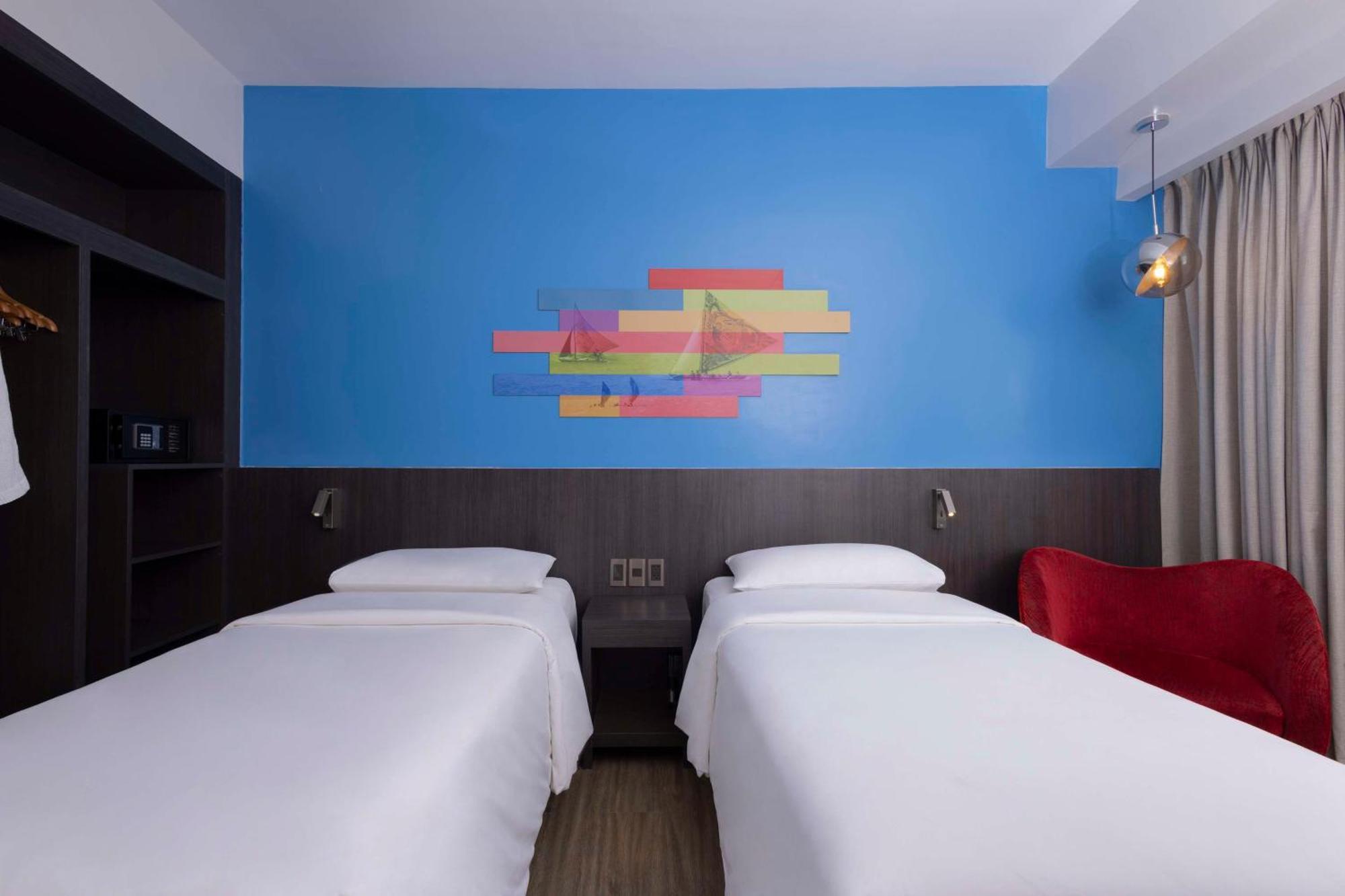Park Inn By Radisson Iloilo Esterno foto